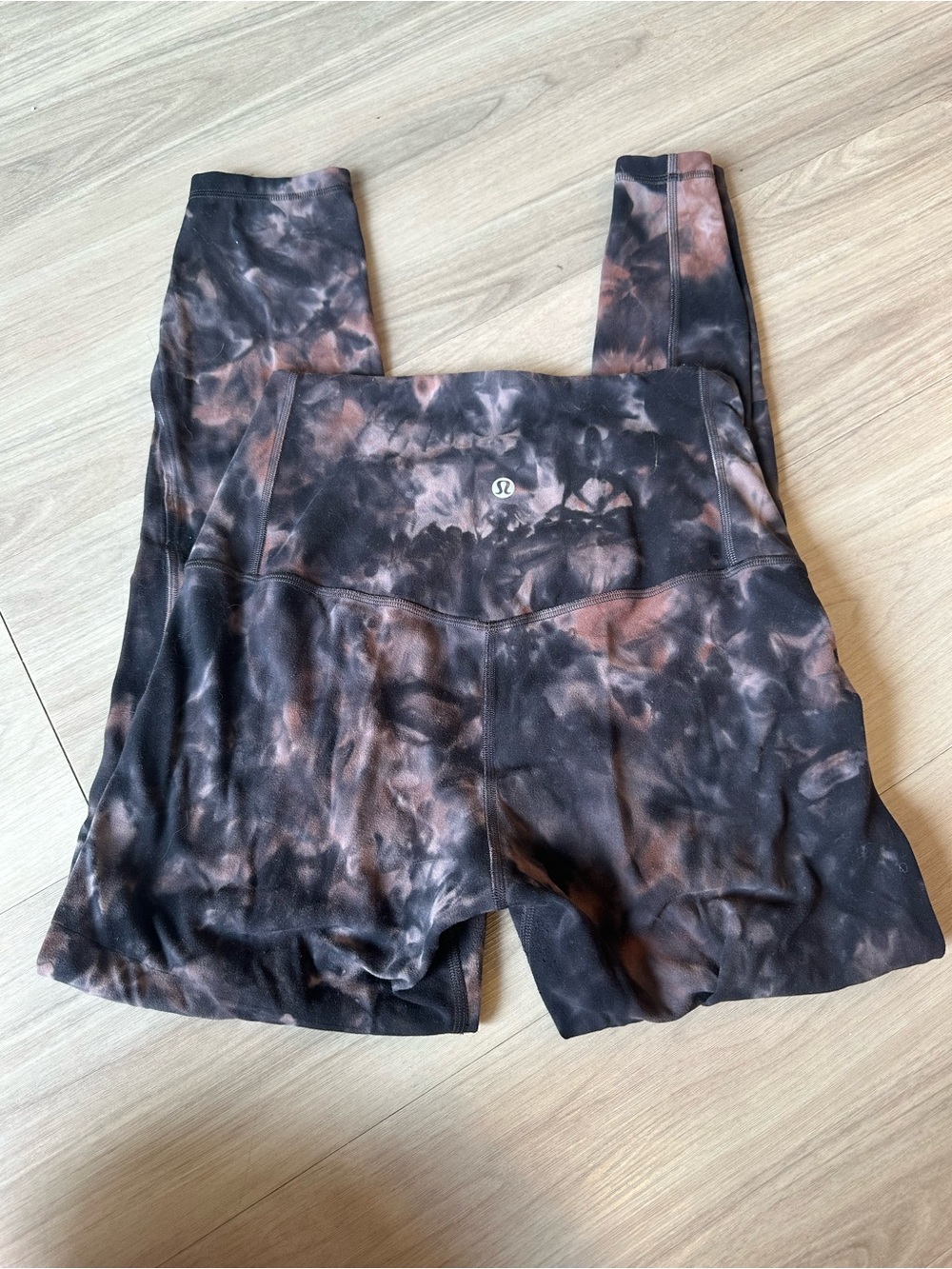 Lululemon Align leggings Size 6 Women’s Tie Dye
